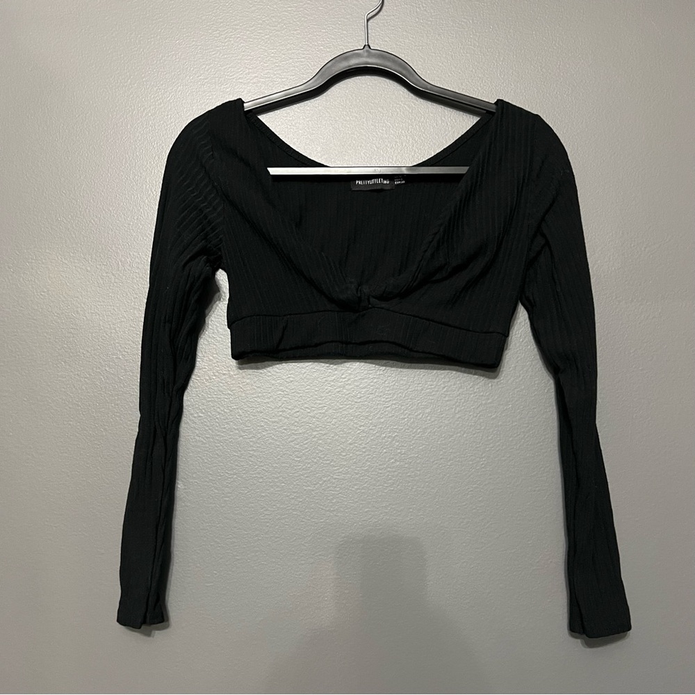Pretty Little Thing Long sleeved Crop top
